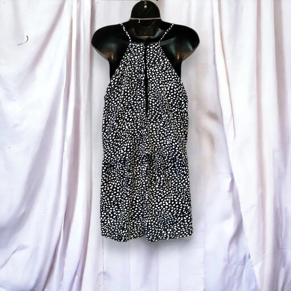 Main strip navy blue pebble romper with pockets size medium - Picture 4 of 10